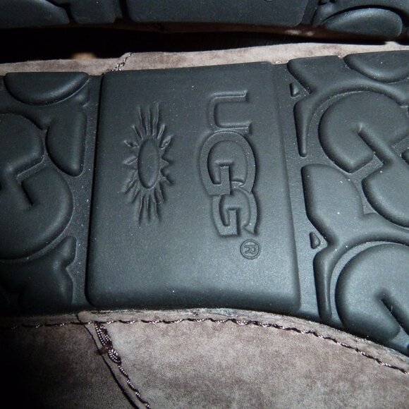 UGG Australia - Thurston Ascot - Moccasin Slipper - Brown Men\'s - 10 - S/N 5775 main image 4